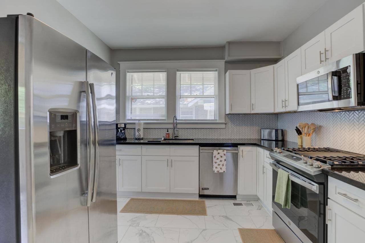 Spacious Bungalow With 6 Beds, Games, And Fire Pit - Close To Beale Street, Bbq, Graceland, & Liberty Bowl Memphis Exterior photo